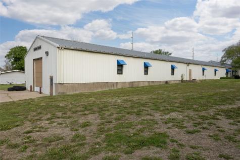 401 W 9th Street Tipton IA 52772