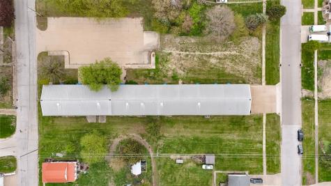 401 W 9th Street Tipton IA 52772