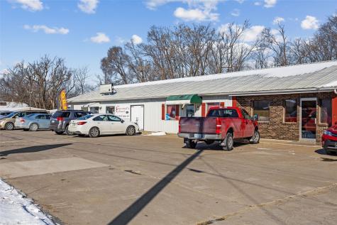 1054 W Madison Street Washington IA 52353