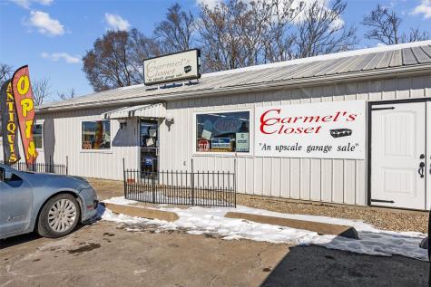1054 W Madison Street Washington IA 52353