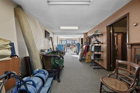 1054 W Madison Street Washington IA 52353