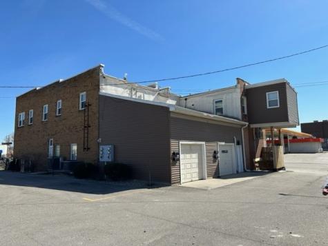 2900/2912 1st Avenue NE Cedar Rapids IA 52402