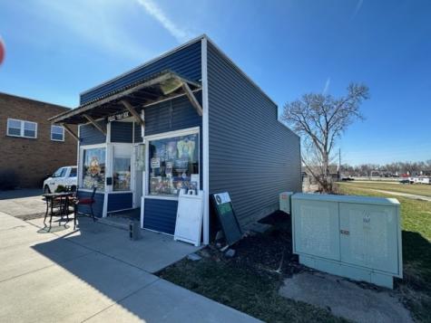 2900/2912 1st Avenue NE Cedar Rapids IA 52402