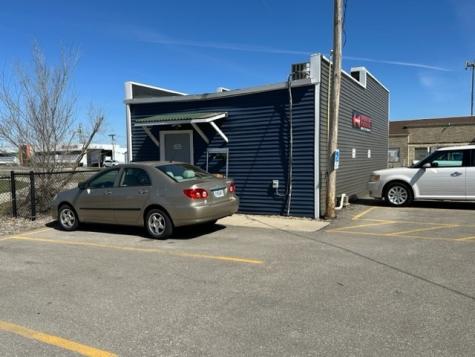 2900/2912 1st Avenue NE Cedar Rapids IA 52402