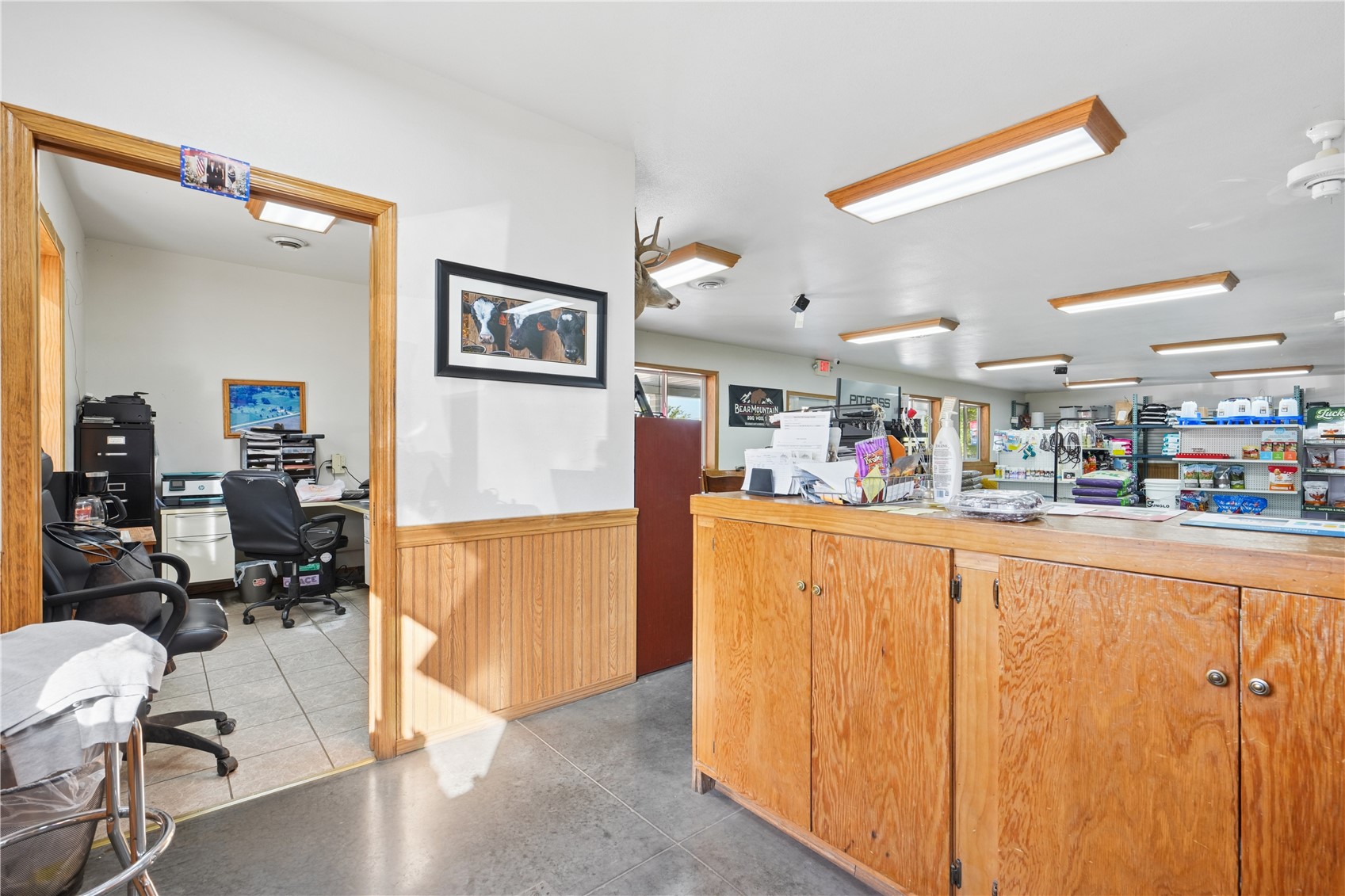 310-330 S Dubuque Street Solon IA 52333