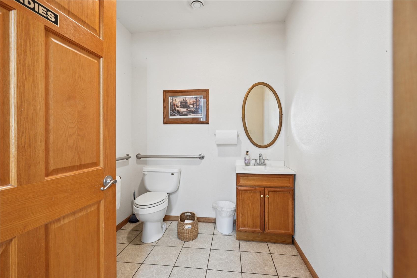 310-330 S Dubuque Street Solon IA 52333