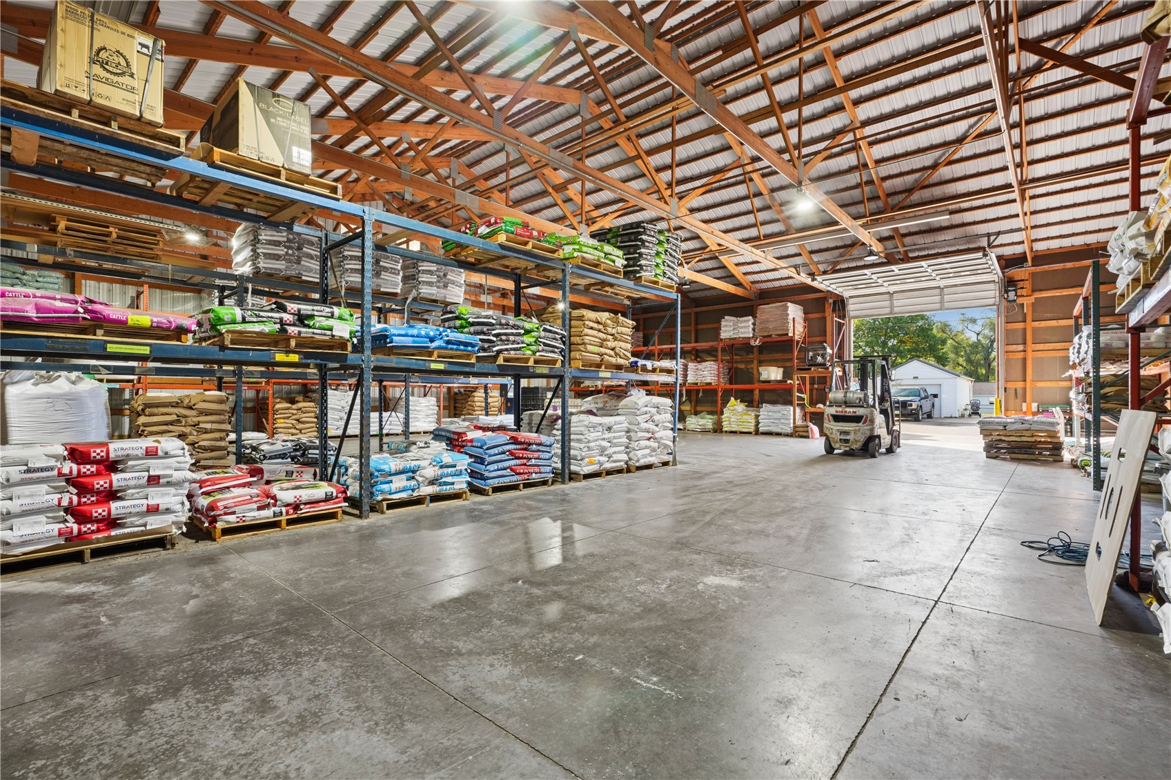 310-330 S Dubuque Street Solon IA 52333