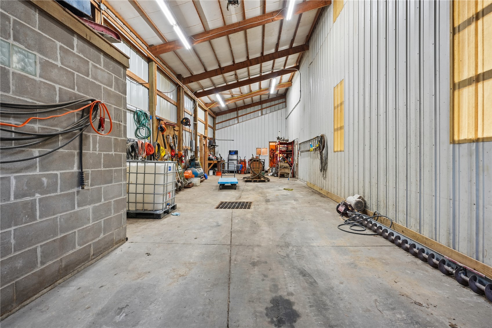310-330 S Dubuque Street Solon IA 52333