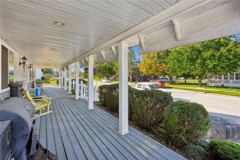 310-330 S Dubuque Street Solon IA 52333