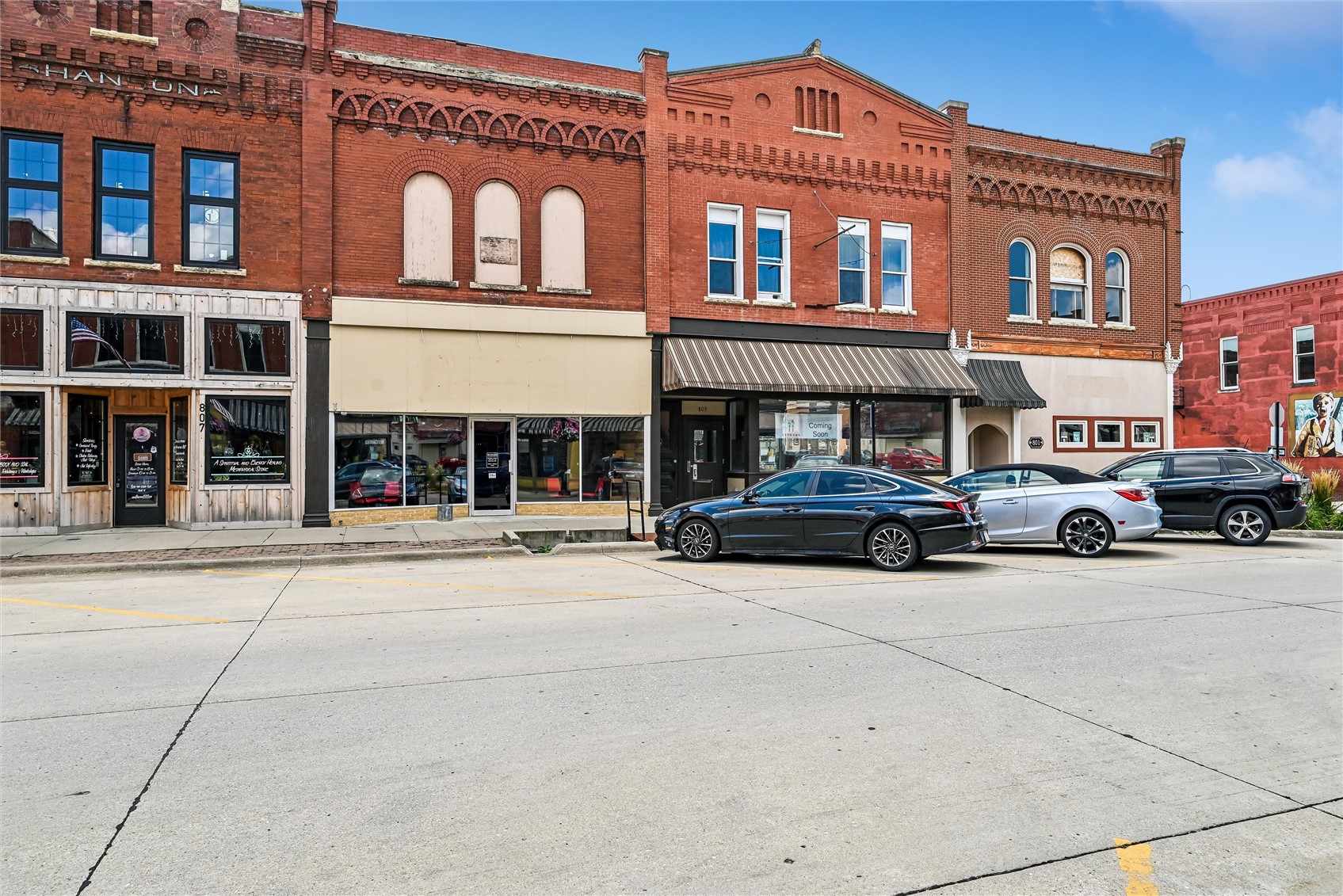 805 12 Street Belle Plaine IA 52208