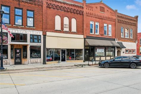 805 12 Street Belle Plaine IA 52208