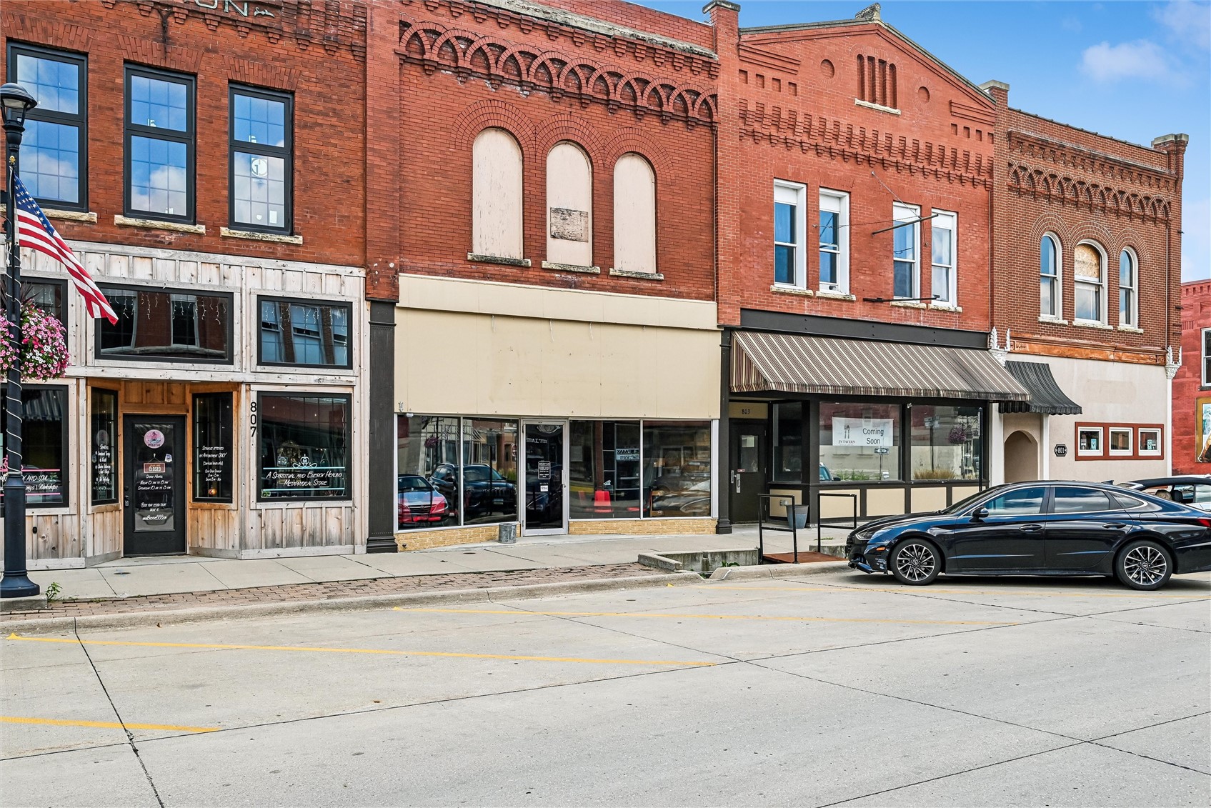 805 12 Street Belle Plaine IA 52208