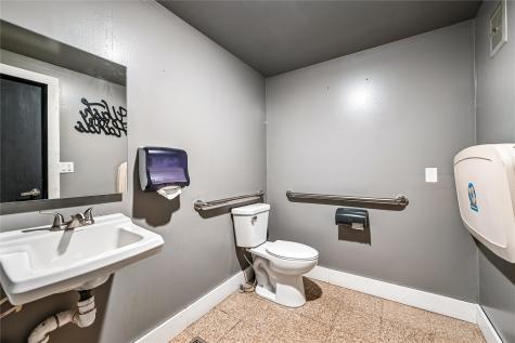 805 12 Street Belle Plaine IA 52208