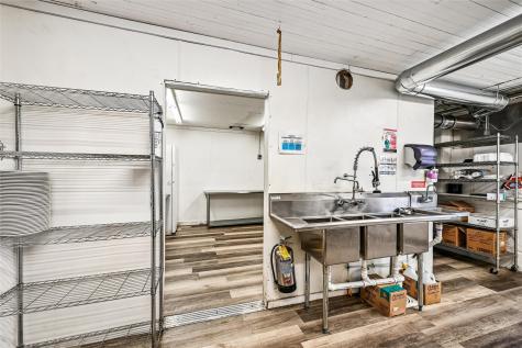 805 12 Street Belle Plaine IA 52208