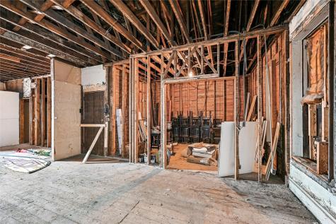 805 12 Street Belle Plaine IA 52208