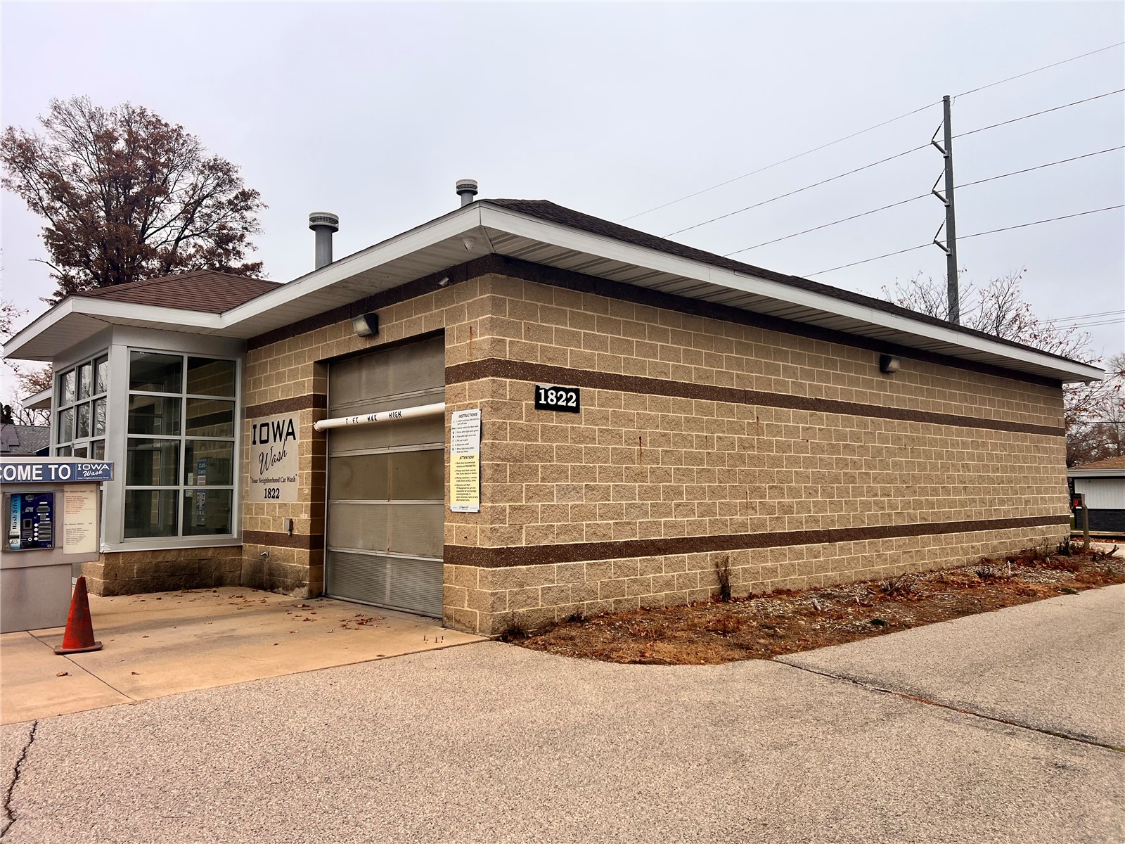 1822 Johnson Avenue NW Cedar Rapids IA 52405