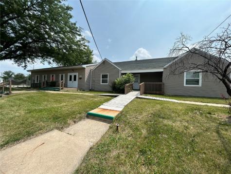 3336 Prairie Drive Cedar Rapids IA 52402