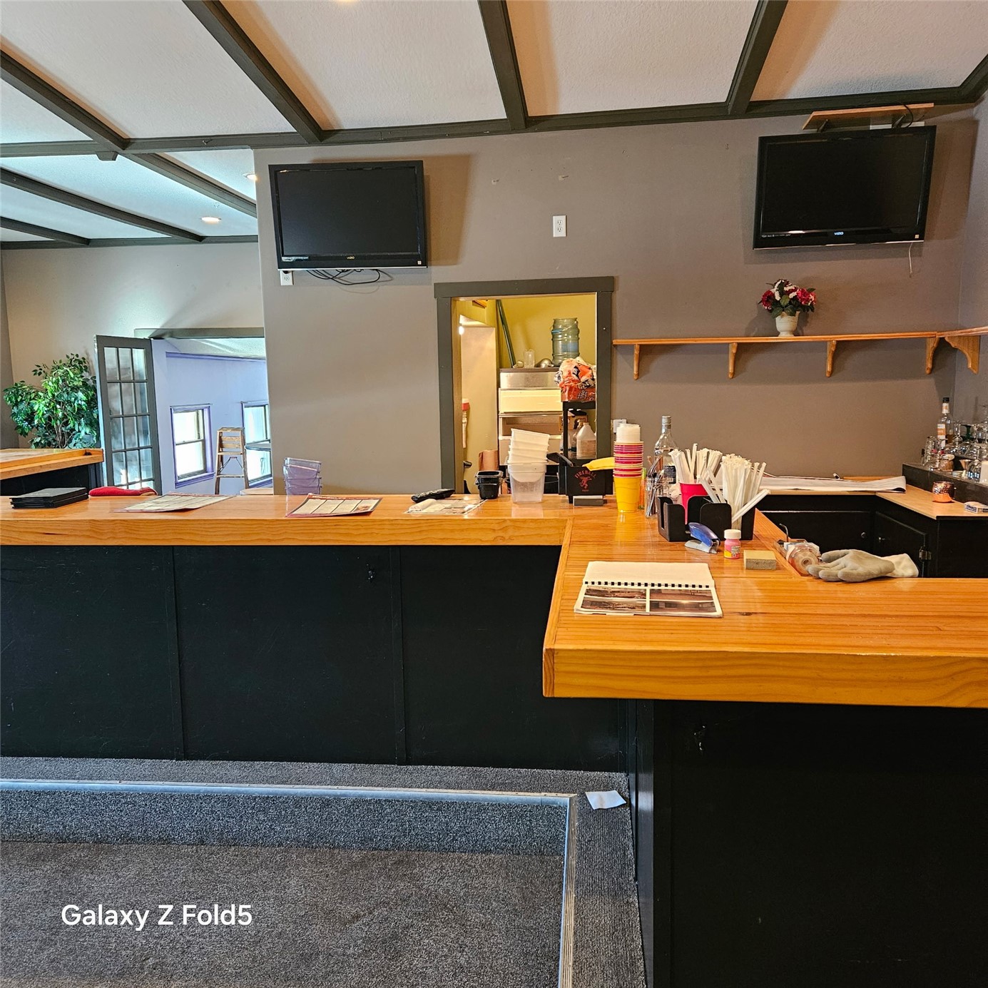 26 Main Street Newhall IA 52315