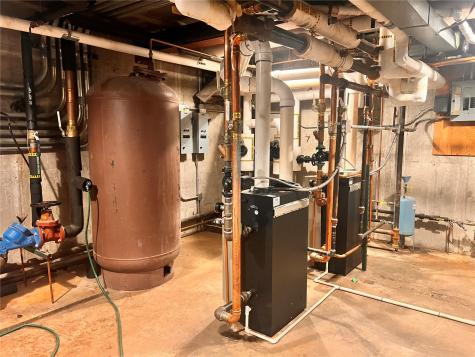 943 14th Avenue SE Cedar Rapids IA 52403