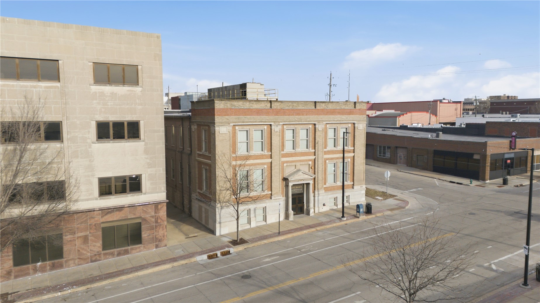 526 2nd Avenue SE Cedar Rapids IA 52401