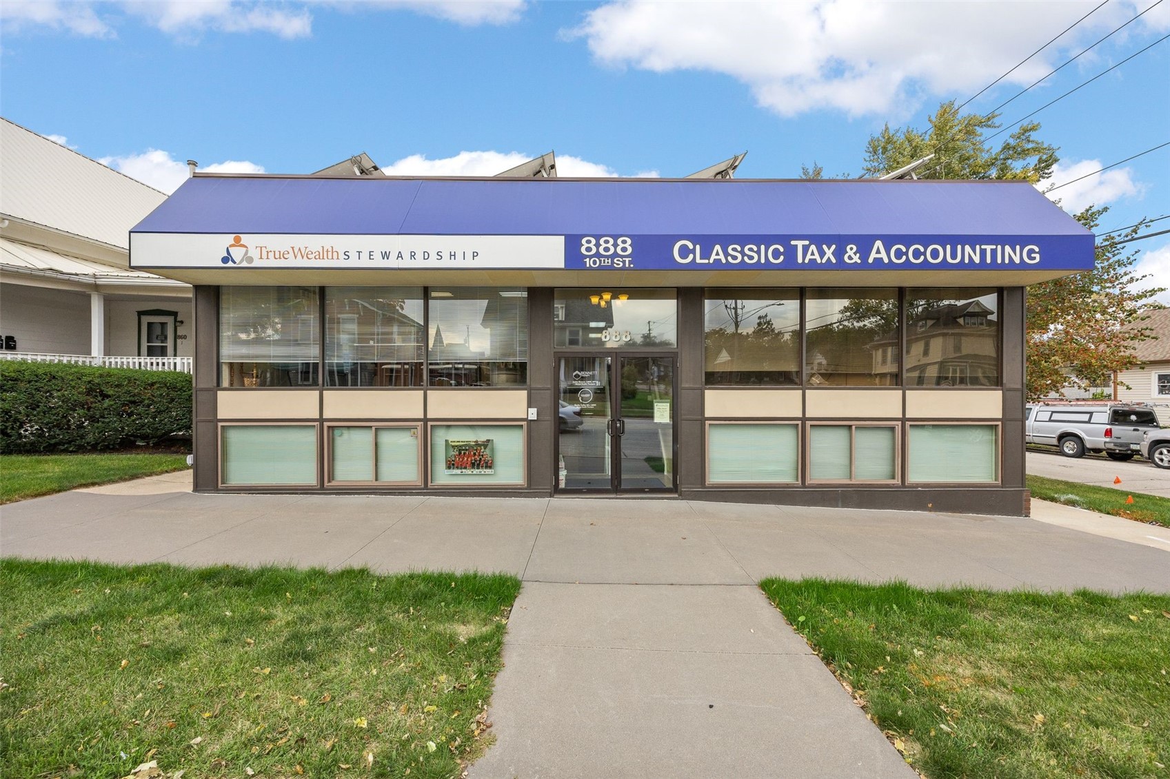 888 10th Street Marion IA 52302