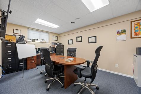 888 10th Street Marion IA 52302