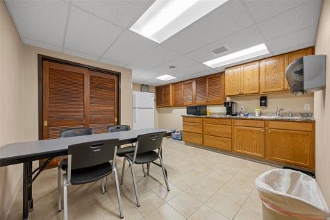 888 10th Street Marion IA 52302