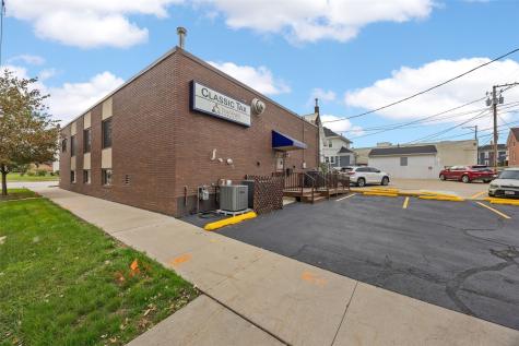 888 10th Street Marion IA 52302