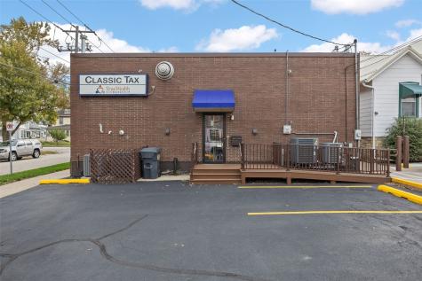 888 10th Street Marion IA 52302