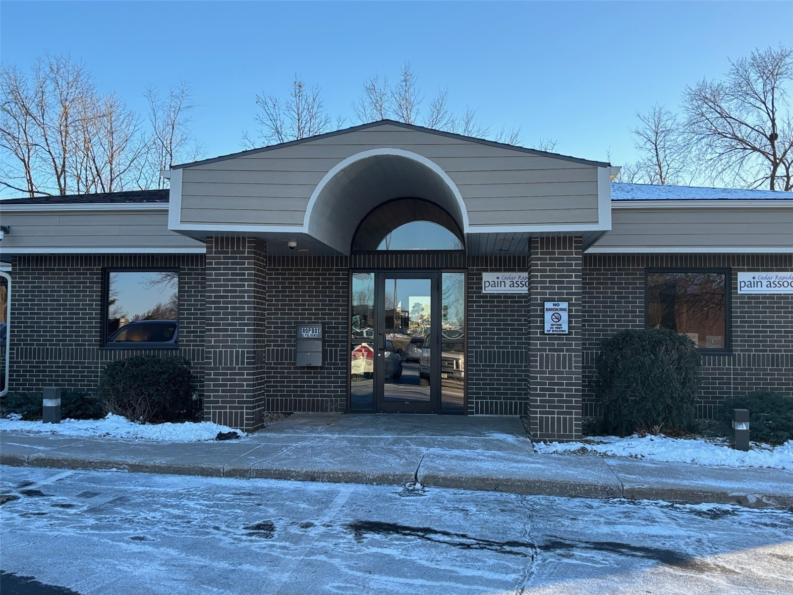 4201 Glass Road NE Cedar Rapids IA 52402
