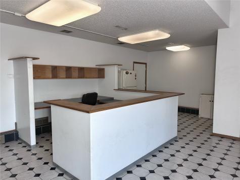 5104 J Street SW Cedar Rapids IA 52404