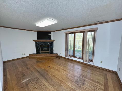 5104 J Street SW Cedar Rapids IA 52404