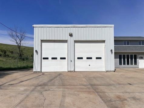 5104 J Street SW Cedar Rapids IA 52404