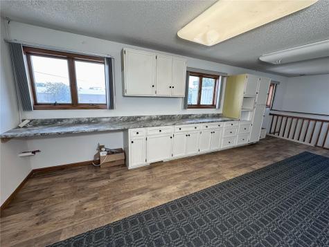 5104 J Street SW Cedar Rapids IA 52404