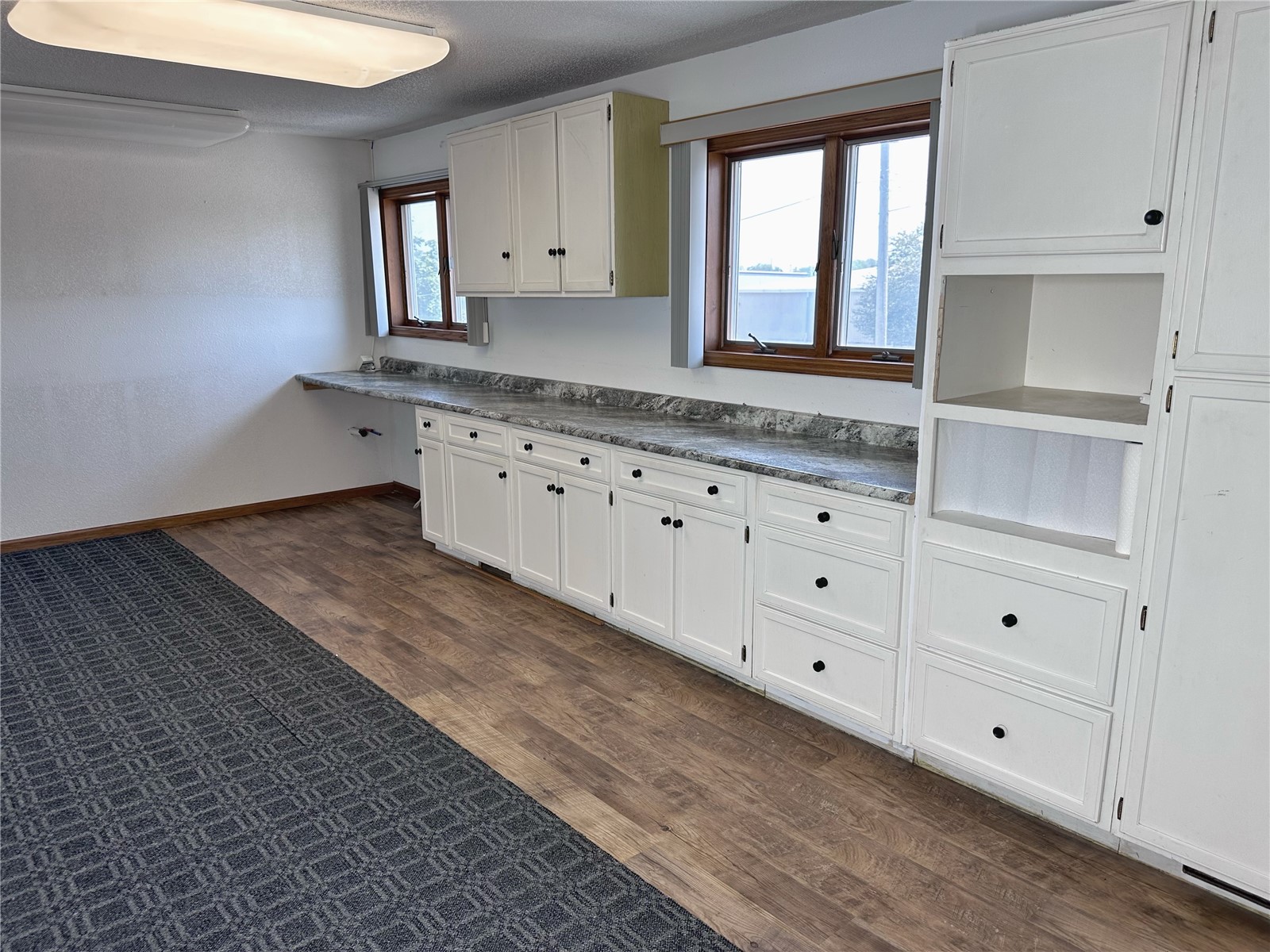 5104 J Street SW Cedar Rapids IA 52404