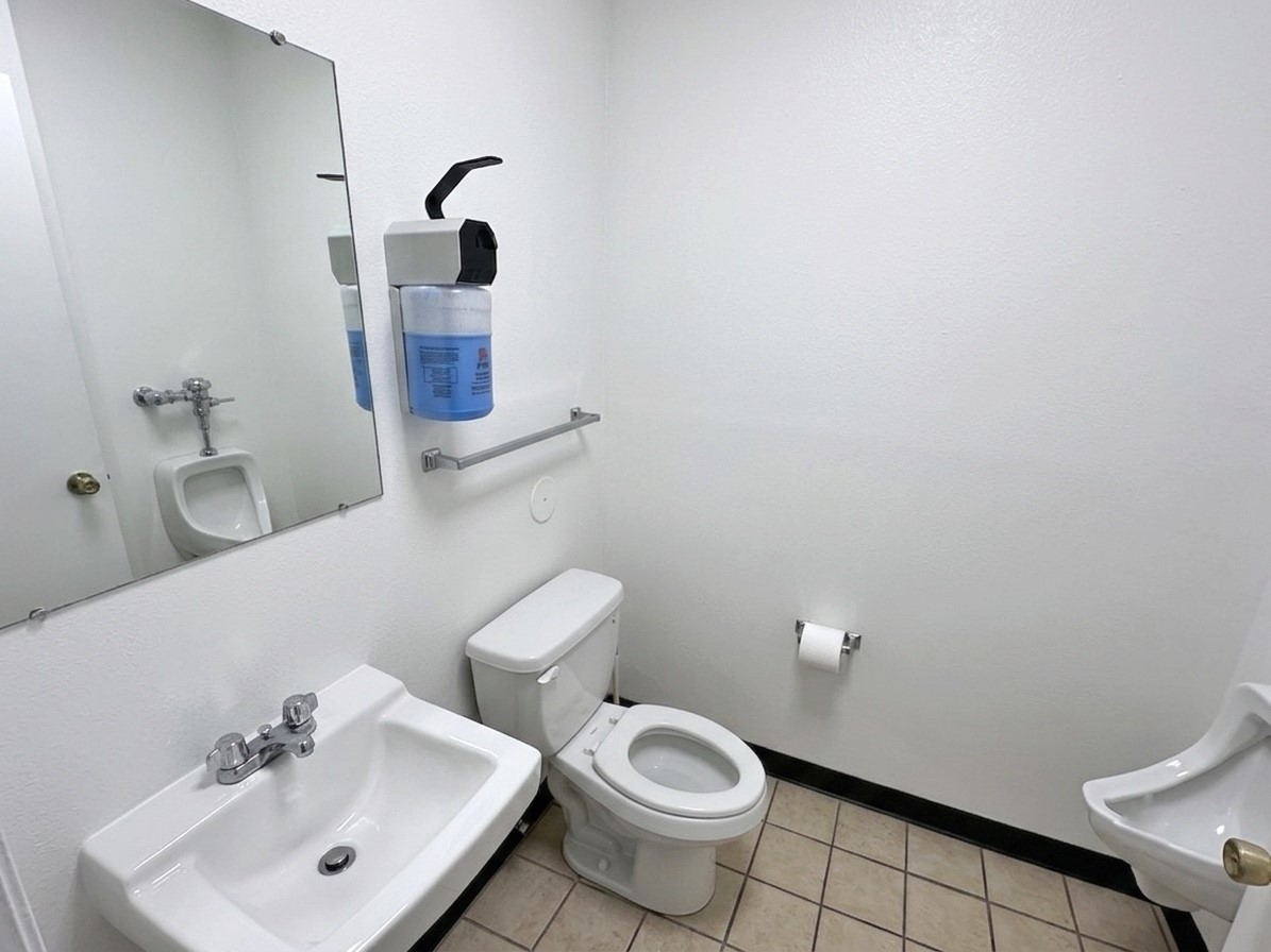 5104 J Street SW Cedar Rapids IA 52404