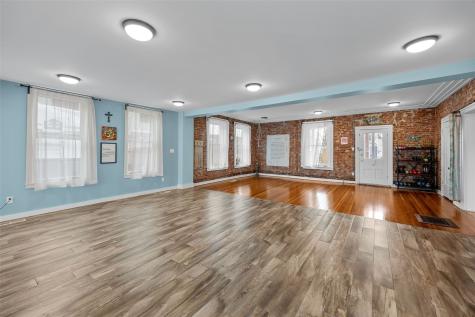 871 10th Street Marion IA 52302