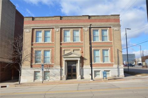 526 2nd Avenue SE Cedar Rapids IA 52401