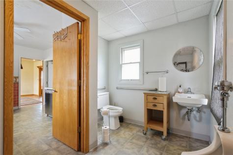 3412 1st Avenue NE Cedar Rapids IA 52402