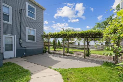 3412 1st Avenue NE Cedar Rapids IA 52402