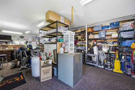 901 Oakland Road NE Cedar Rapids IA 52402