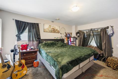 901 Oakland Road NE Cedar Rapids IA 52402