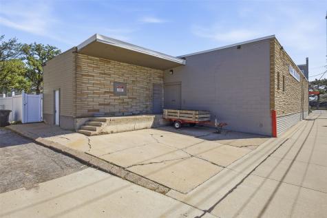 901 Oakland Road NE Cedar Rapids IA 52402