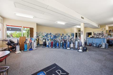 901 Oakland Road NE Cedar Rapids IA 52402