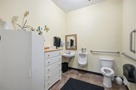 901 Oakland Road NE Cedar Rapids IA 52402