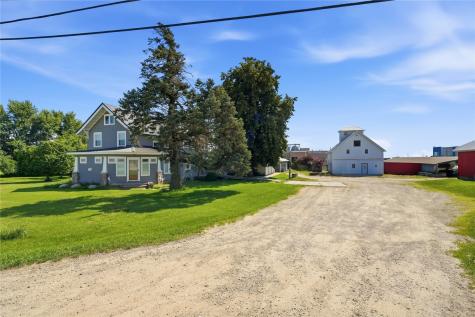 6271 Edgewood Road SW Cedar Rapids IA 52404