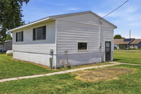 Boling Avenue Stanwood IA 52337