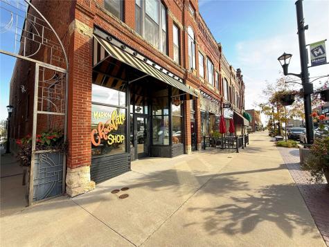 1060 7th Avenue Marion IA 52302