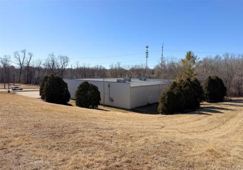 2020 E Locust Street Davenport IA 52803