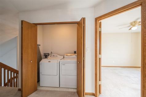 917 74th Street NE Cedar Rapids IA 52402